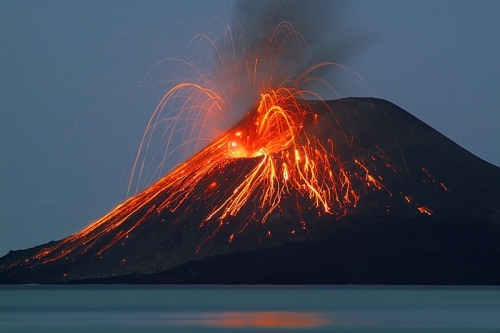 Click image for larger version

Name:	Stromboli.jpg
Views:	258
Size:	107.4 KB
ID:	9445593