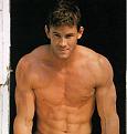 Click image for larger version

Name:	hot guy shirtless.jpg
Views:	164
Size:	19.9 KB
ID:	8906113
