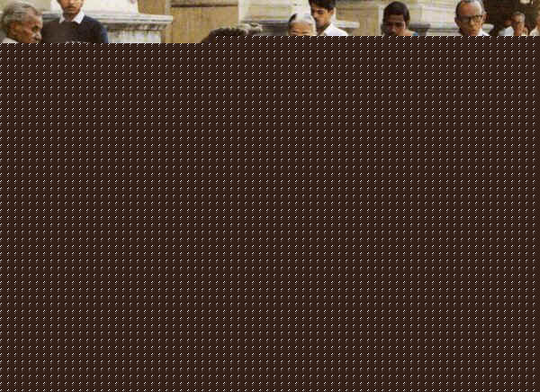 Click image for larger version

Name:	hindu.jpg
Views:	138
Size:	31.9 KB
ID:	8912371