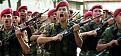 Click image for larger version

Name:	soldados venezuela3.jpg
Views:	185
Size:	16.5 KB
ID:	8938532