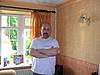 Click image for larger version

Name:	me in livingroom no 2.jpg
Views:	270
Size:	33.9 KB
ID:	8957249