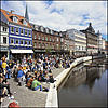 Click image for larger version

Name:	streetlife.jpg
Views:	103
Size:	25.0 KB
ID:	9014135